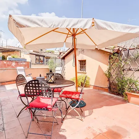 דירה Romantic House With Terrace *