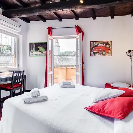 Daire Romantic House With Terrace