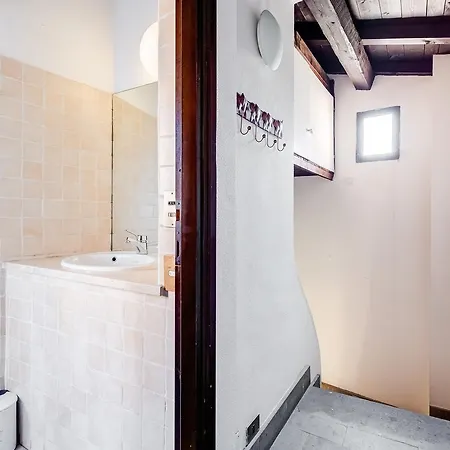 Appartement Romantic House With Terrace